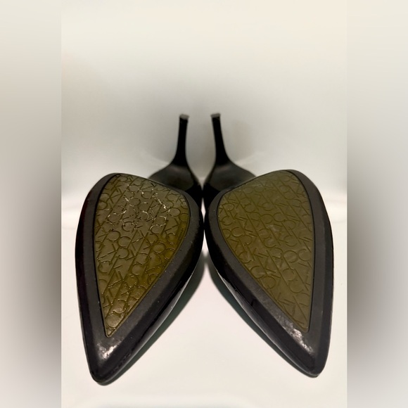 Calvin Klein Black Heels Classic Pointed-Toe Pumps - Picture 6 of 6